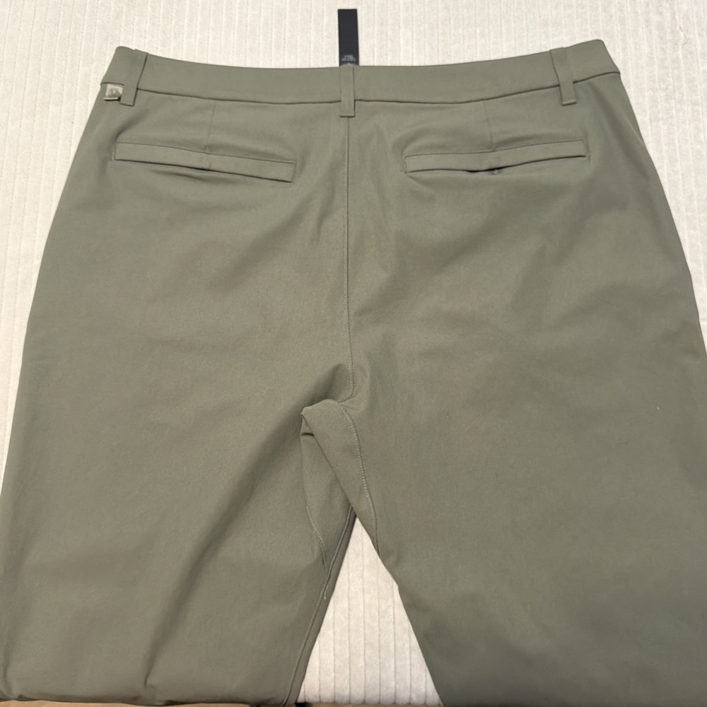 LULULEMON ABC Classic Fit Trouser Army Green Men's 38x31 Style LM5AO5S - Picture 6 of 8